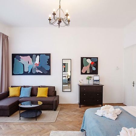 5Br 2Bath Family Apt 5Mins To Wenceslas Square 布拉格 外观 照片