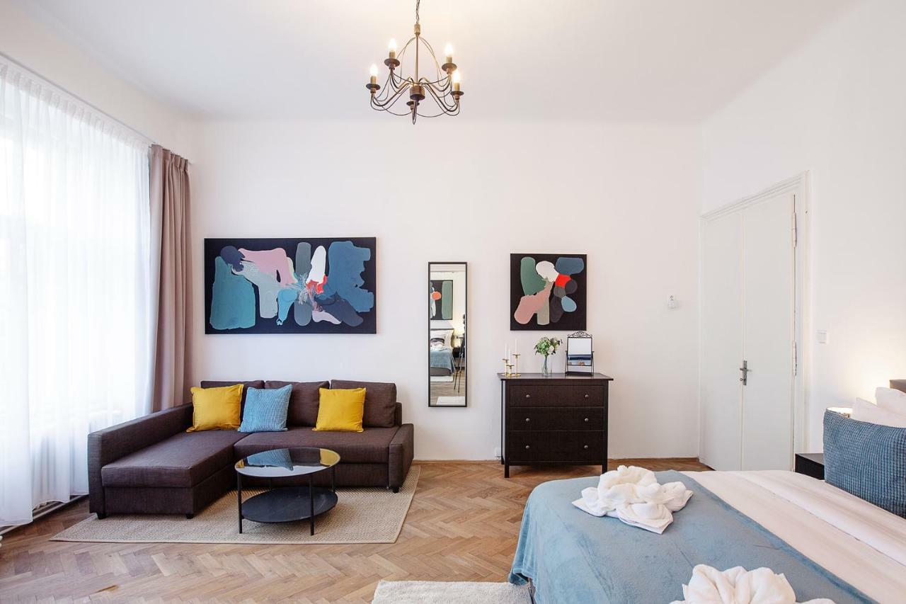 5Br 2Bath Family Apt 5Mins To Wenceslas Square 布拉格 外观 照片