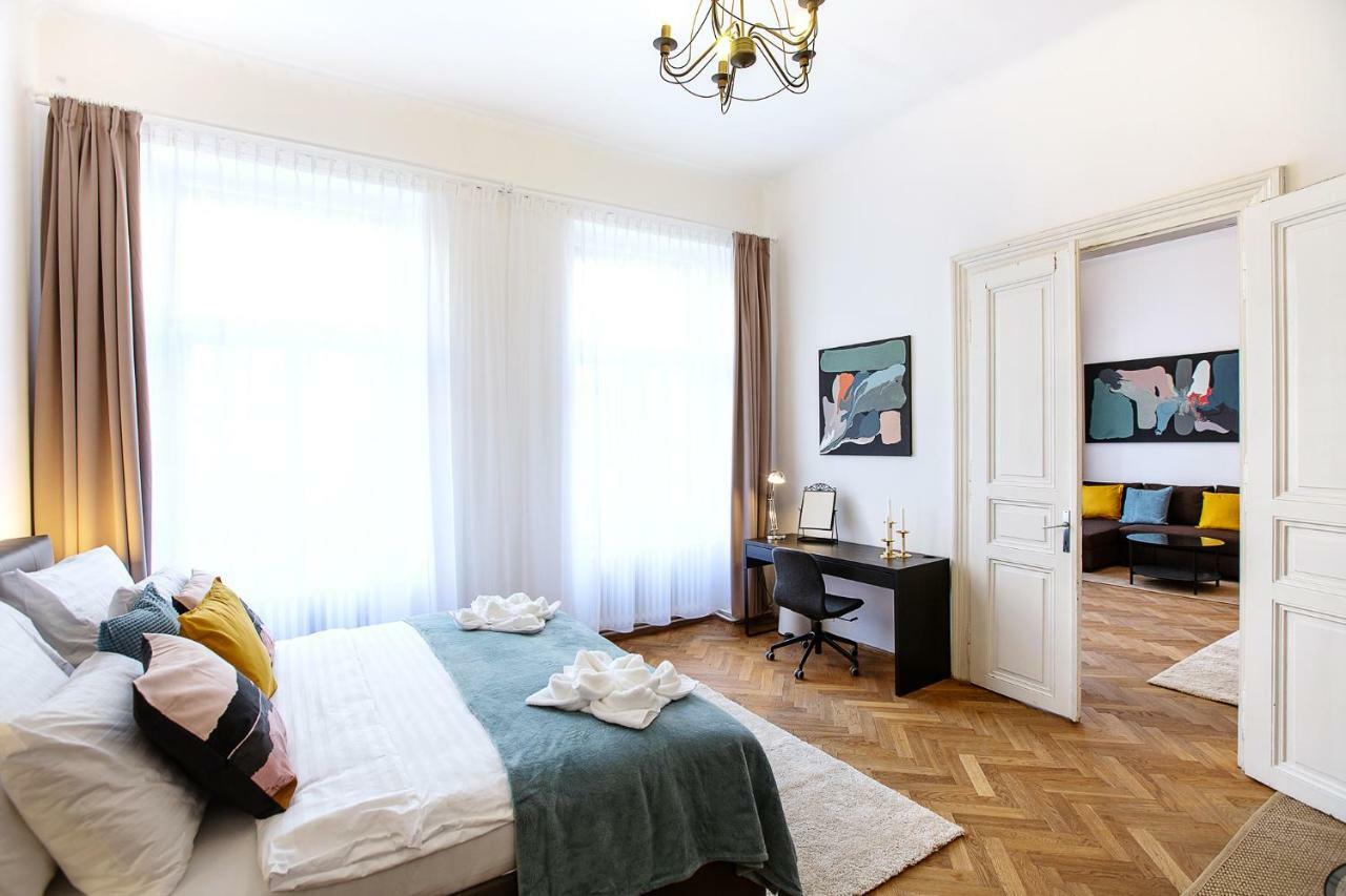 5Br 2Bath Family Apt 5Mins To Wenceslas Square 布拉格 外观 照片