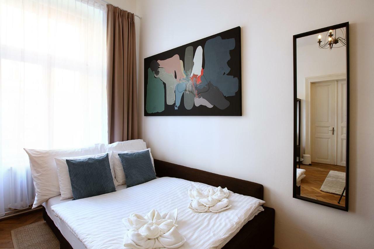 5Br 2Bath Family Apt 5Mins To Wenceslas Square 布拉格 外观 照片