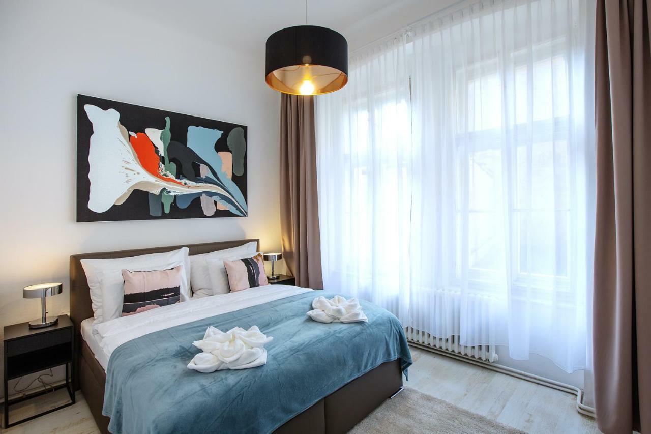 5Br 2Bath Family Apt 5Mins To Wenceslas Square 布拉格 外观 照片